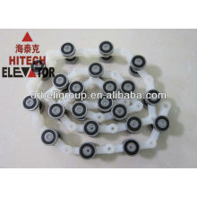 Escalator chain step roller